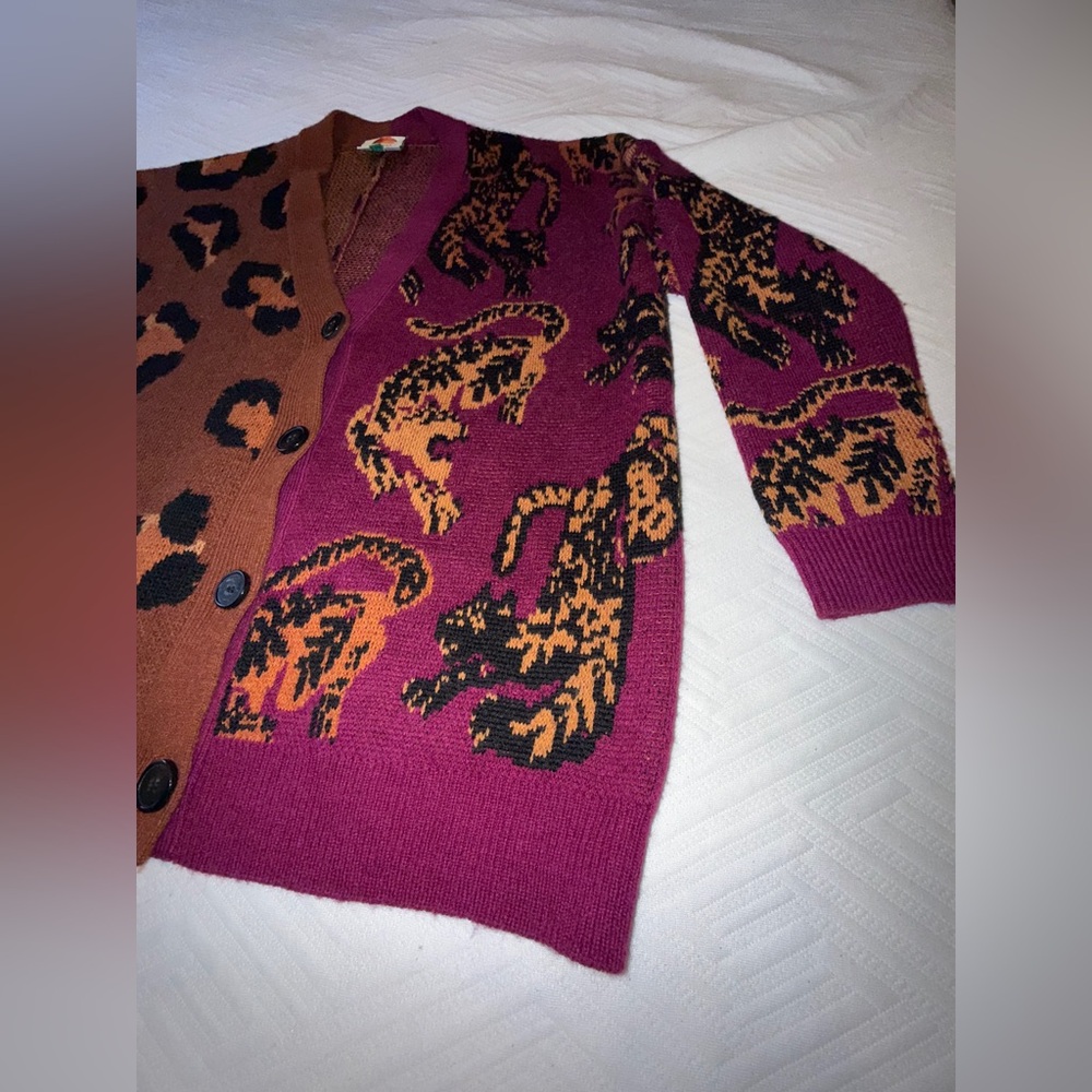 FARM RIO Mixed Wild Leopards Cardigan SIZE: XS - Picture 4 of 9
